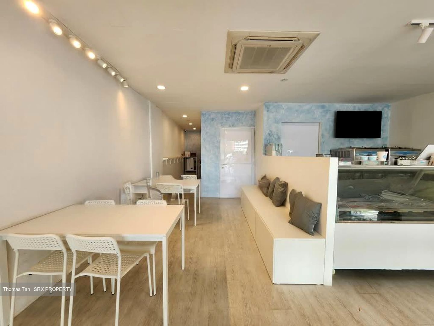 Kebun Baru Palm View (D20), Retail #557113151